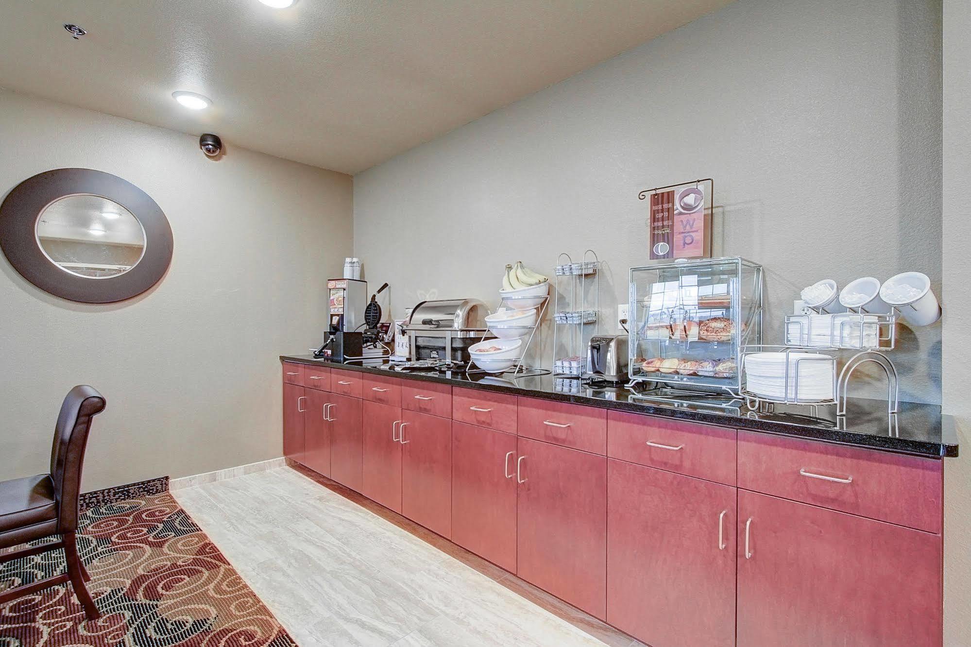 Cobblestone Hotel & Suites Pulaski/Green Bay المظهر الخارجي الصورة
