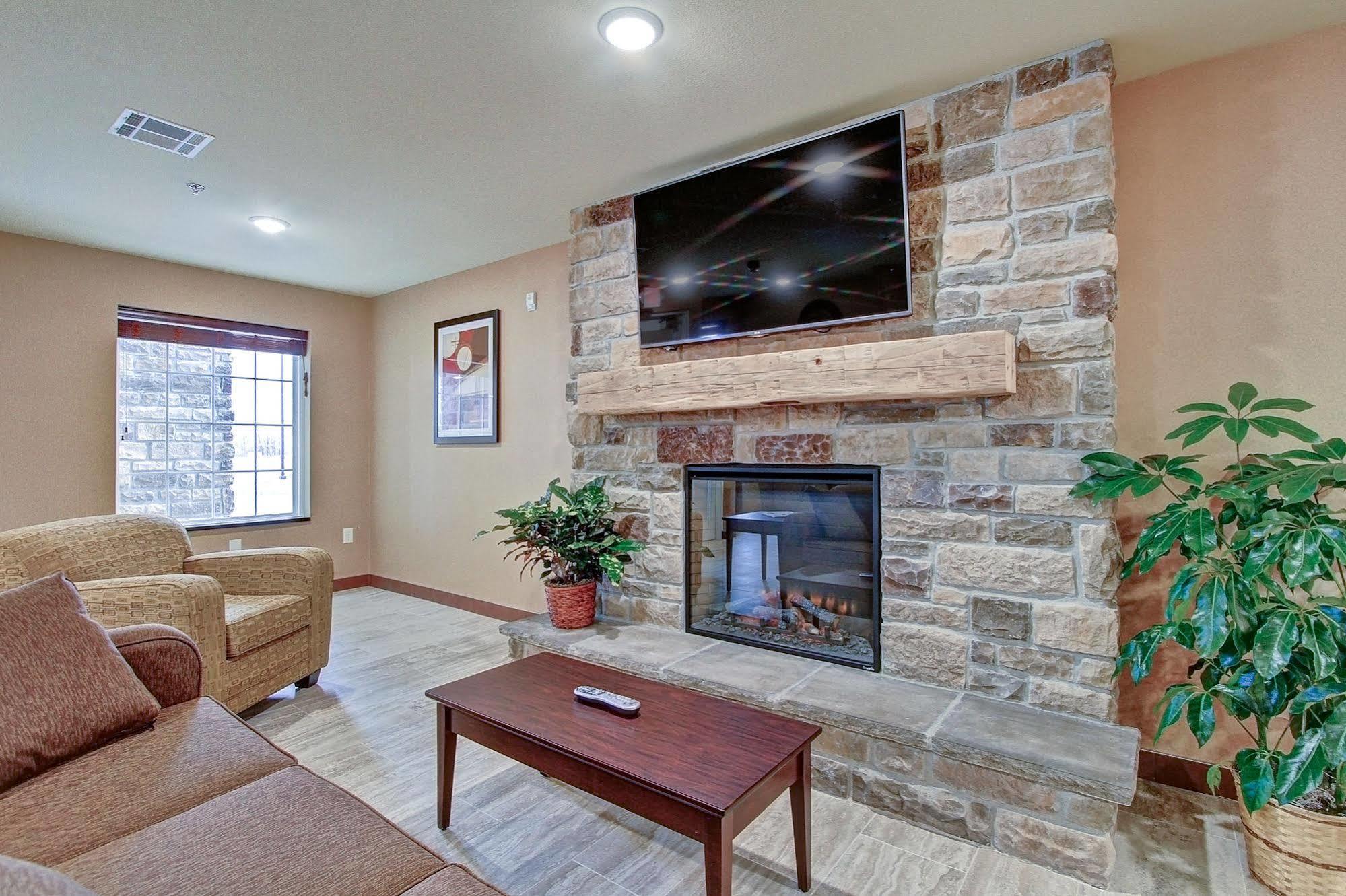 Cobblestone Hotel & Suites Pulaski/Green Bay المظهر الخارجي الصورة