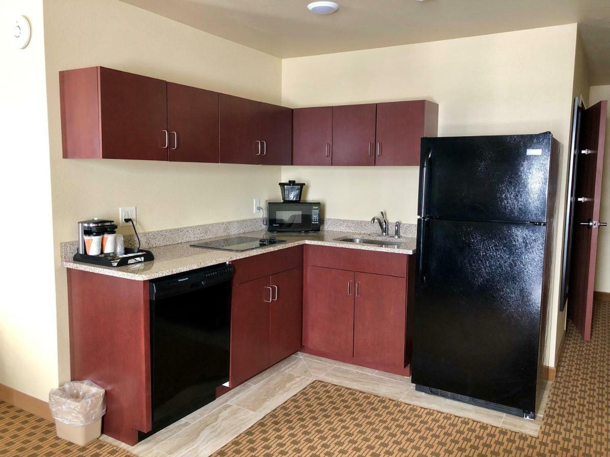 Cobblestone Hotel & Suites Pulaski/Green Bay المظهر الخارجي الصورة